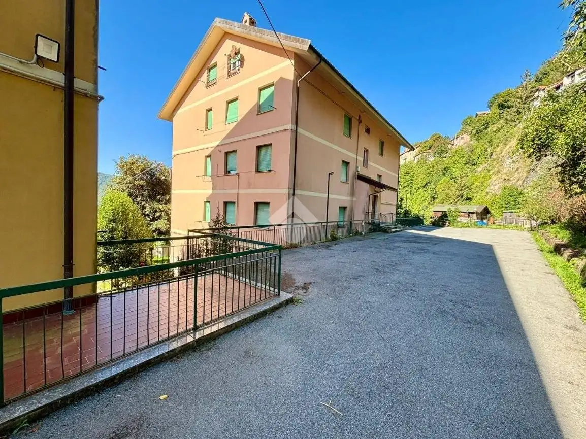 Appartamento in vendita a Crocefieschi