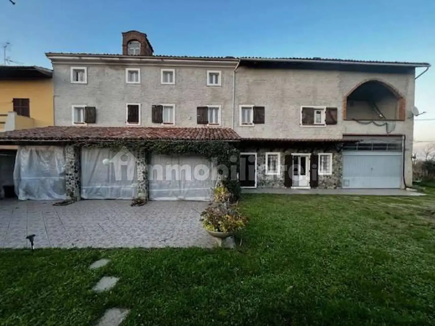 Villa in vendita a San Salvatore Monferrato