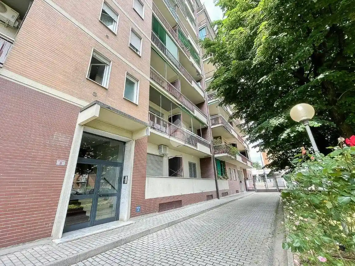 Trilocale via forni 4, Comasina, Milano - foto 2