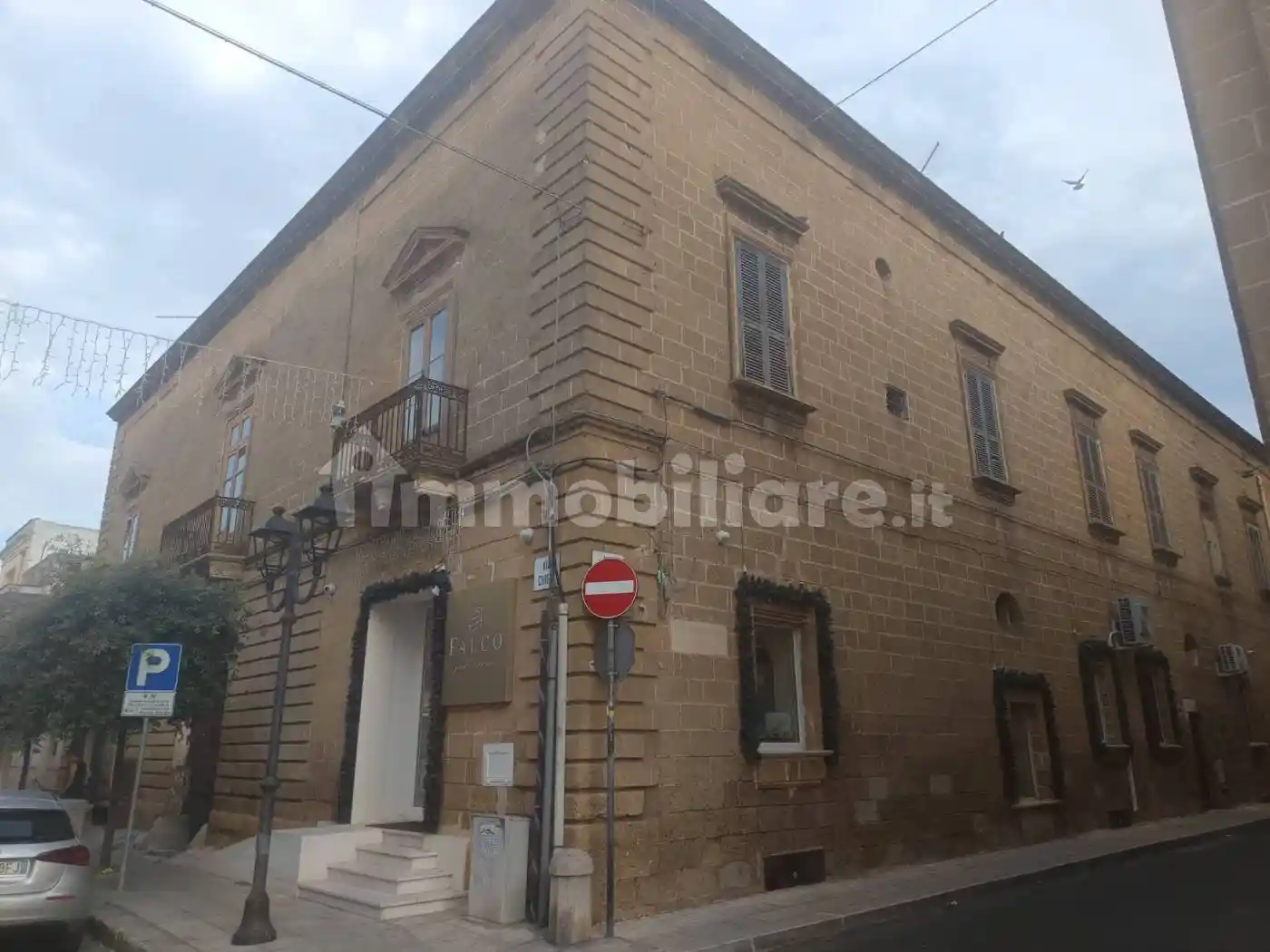 Palazzo - Edificio in vendita a Pulsano