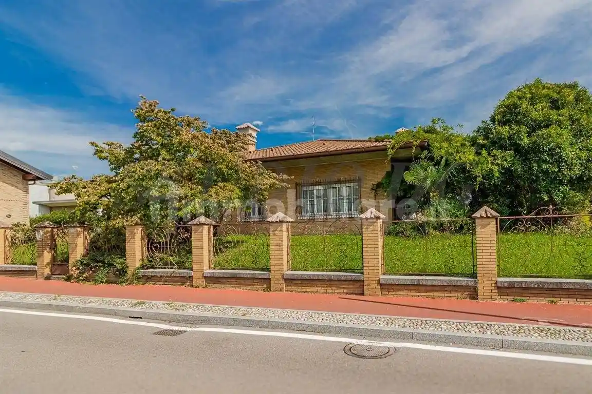 Villa in vendita a Seveso