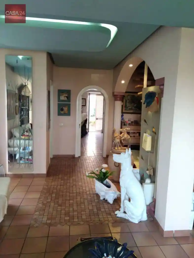Villa in vendita a Latina