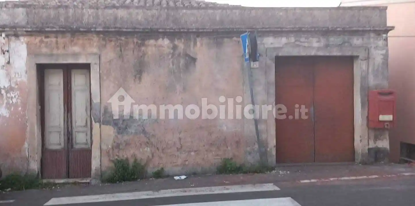 Villa in vendita a Aci Sant'Antonio