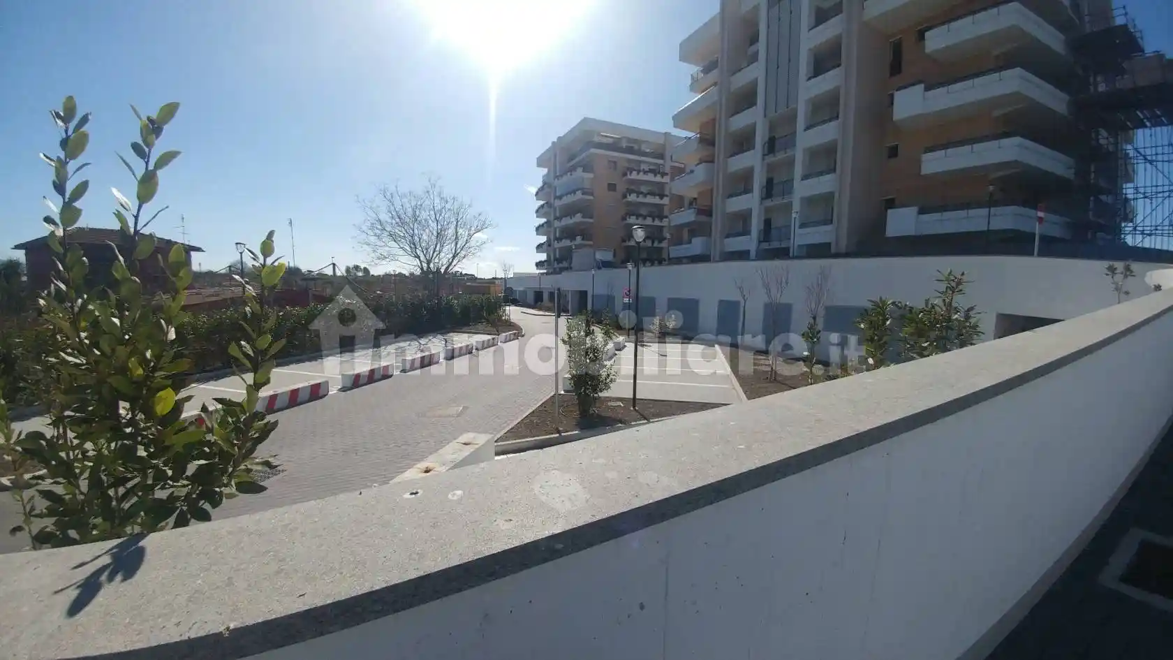 Palazzo - Edificio in Affitto - foto 3