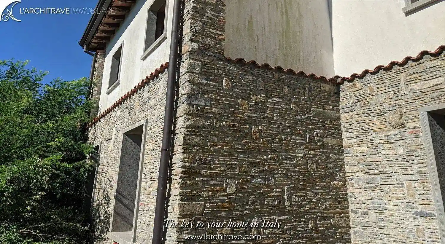 Villa in vendita a Podenzana