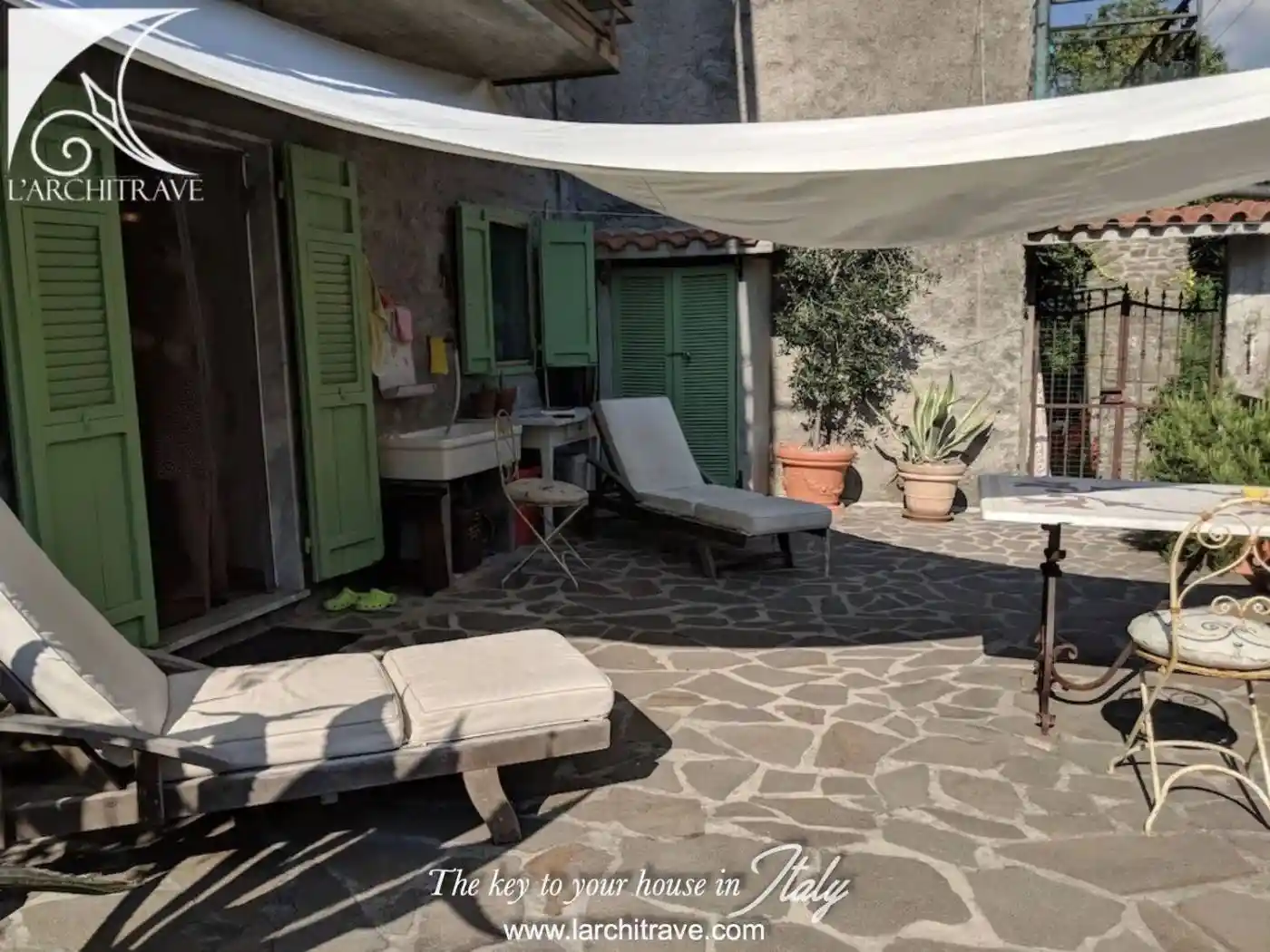 Villa in vendita a Comano