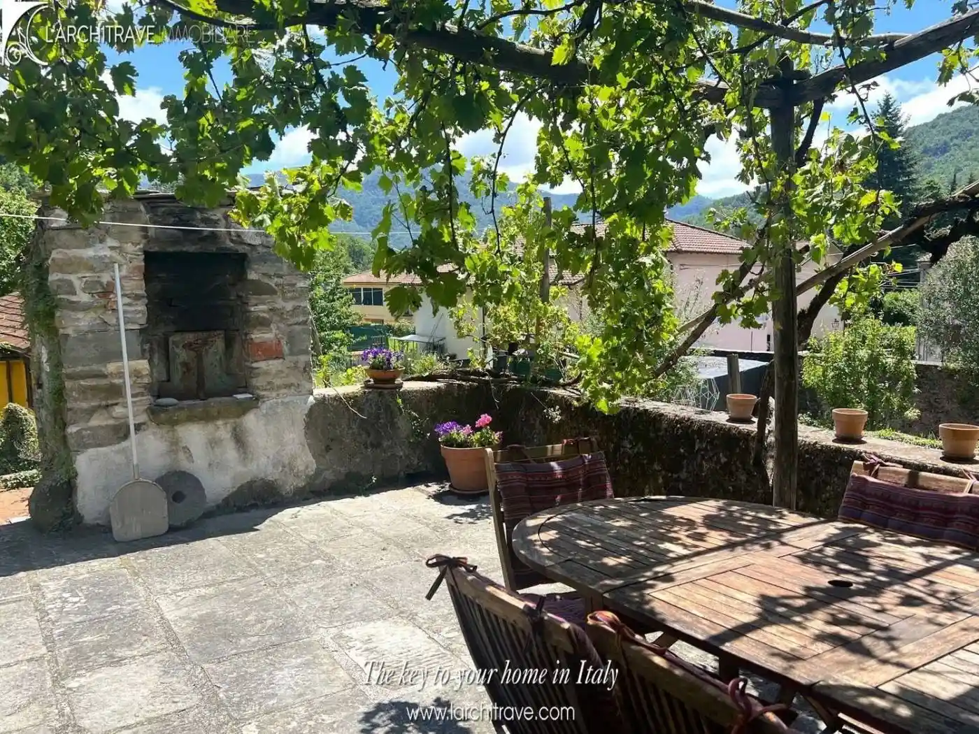 Villa in vendita a Licciana Nardi