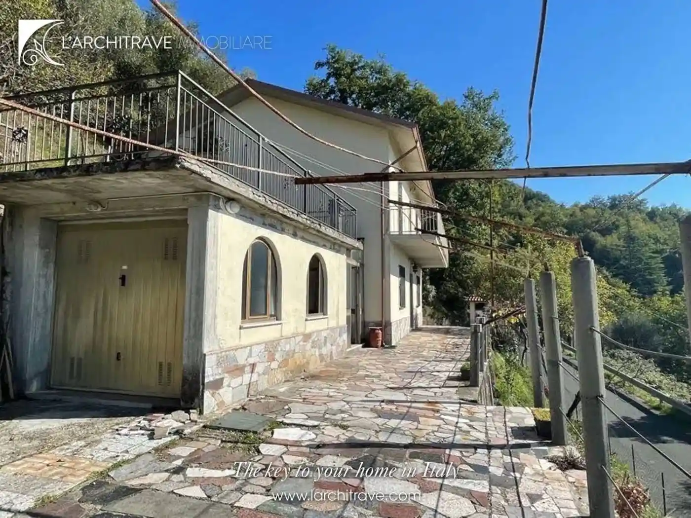 Villa in vendita a Podenzana