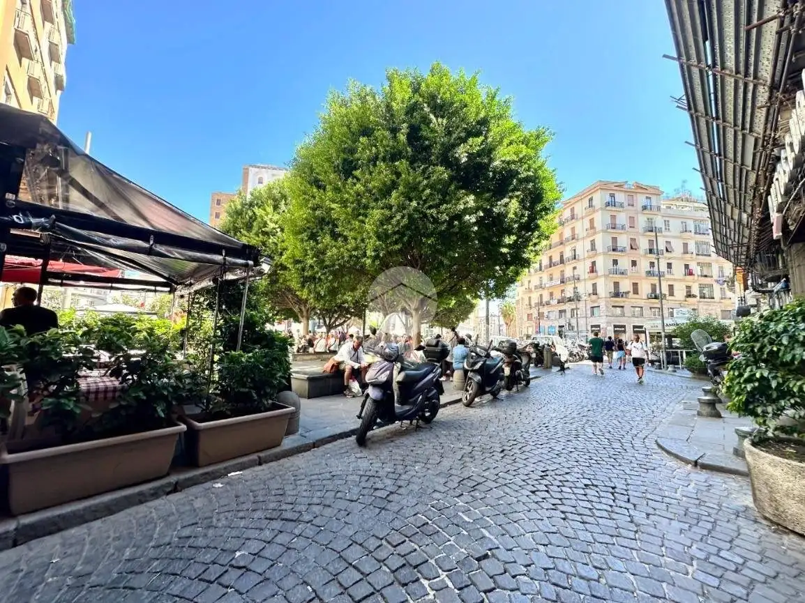 Appartamento in vendita a Napoli