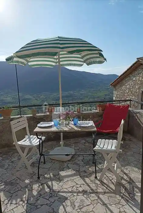 Terratetto unifamiliare 77 m², ottimo stato, Centro, Cottanello - foto 2