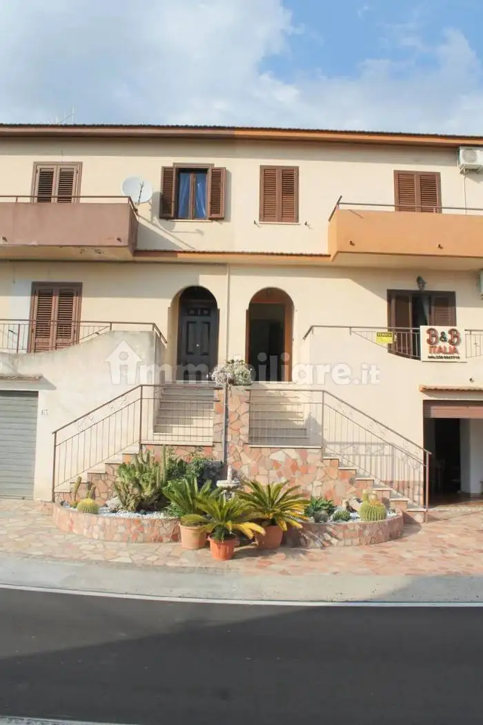 Palazzo - Edificio in vendita a Santa Domenica Talao