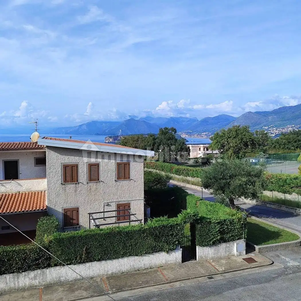 Appartamento in vendita a San Nicola Arcella