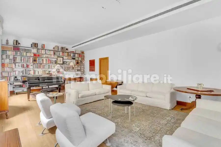 Appartamento via Cappuccio 16, Sant'Ambrogio, Milano - foto 2