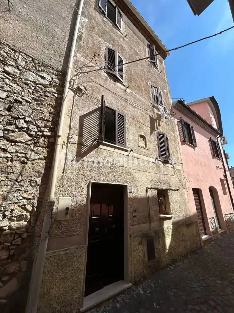 Casa indipendente in vendita a Maenza