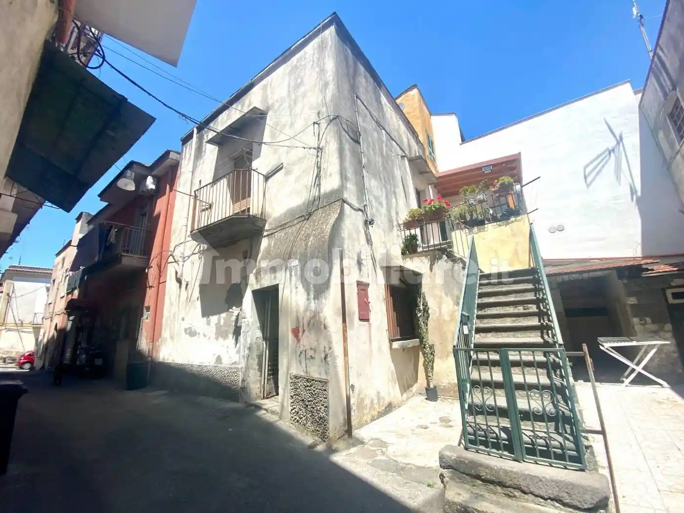 Casa indipendente in vendita a Castello di Cisterna