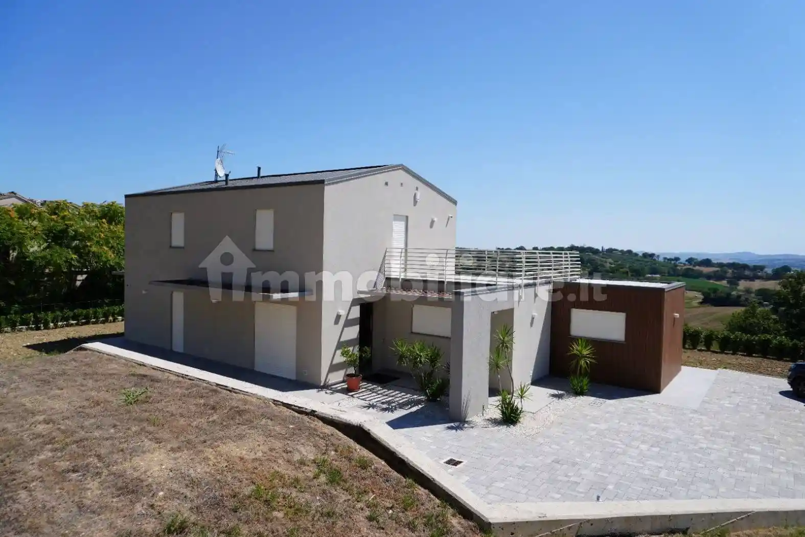 Villa in vendita a Macerata