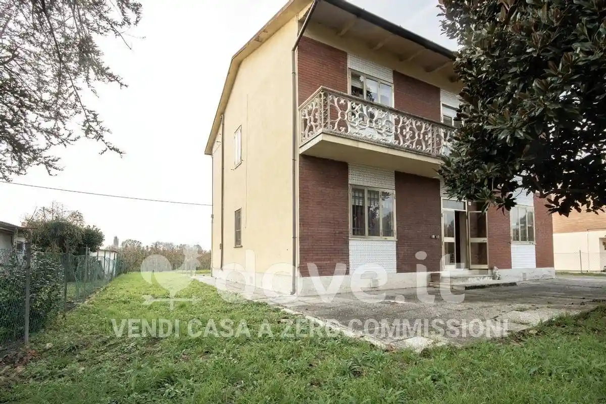 Casa indipendente in vendita a Ferrara