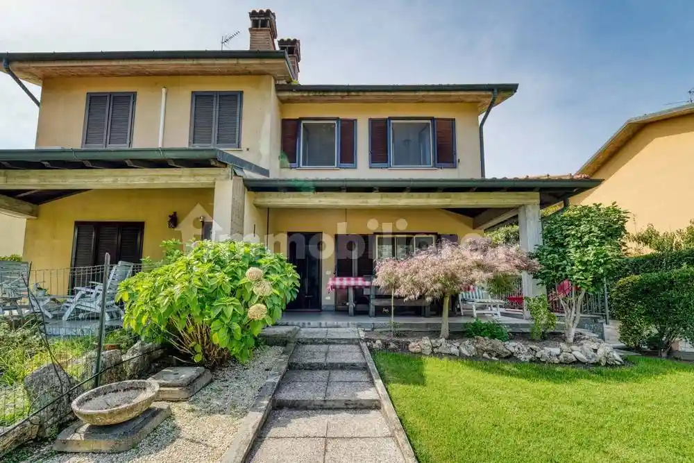 Villa in vendita a Mediglia