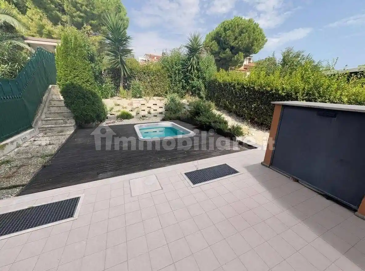 Villetta a schiera in vendita a Potenza Picena