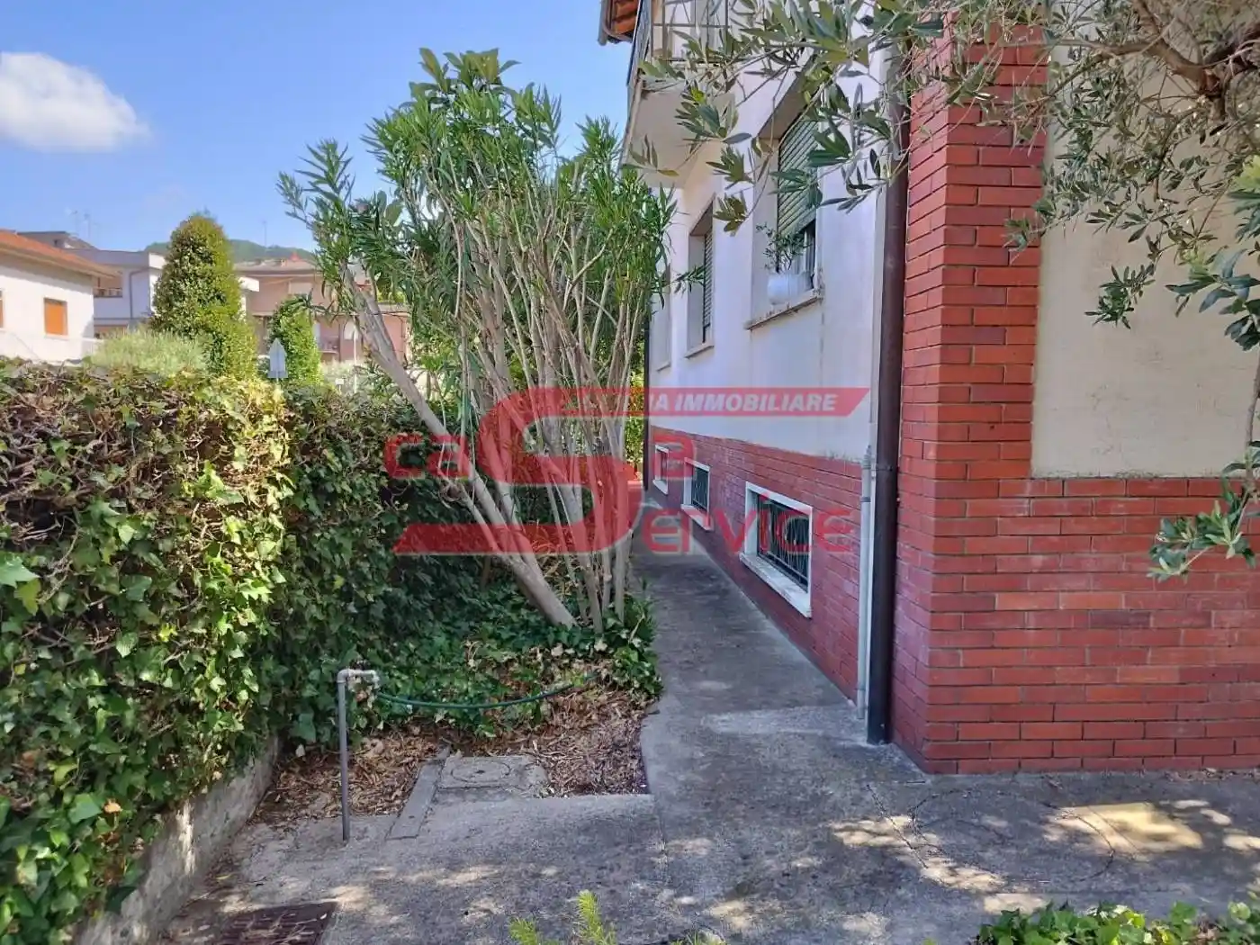 Villa in vendita a Montecatini-Terme