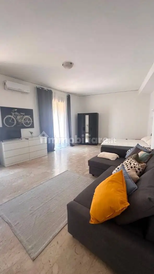 Appartamento in affitto a Acireale