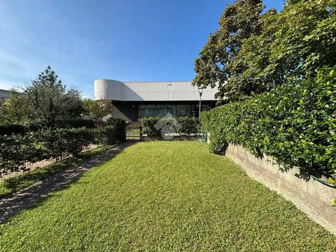 Villetta a schiera in vendita a Brescia