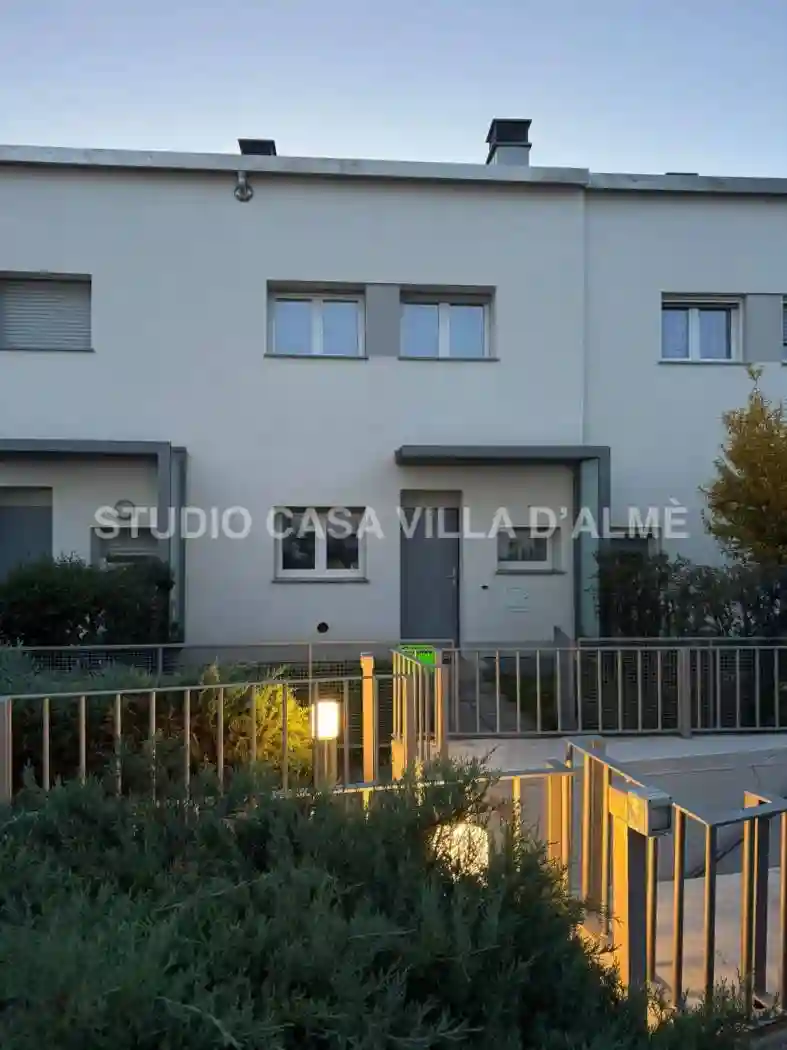 Villetta a schiera - foto 2