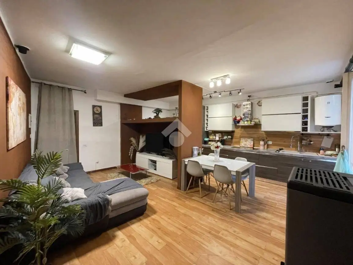 Trilocale via Ghiaie 6, Centro, Villa d'Almè - foto 4