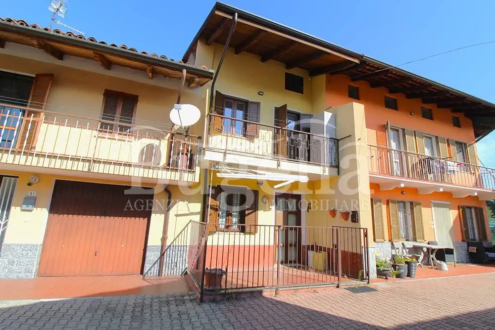 Casa indipendente in vendita a Cerrione