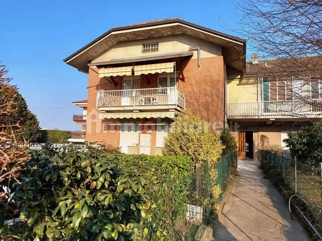 Appartamento in vendita a Cavour