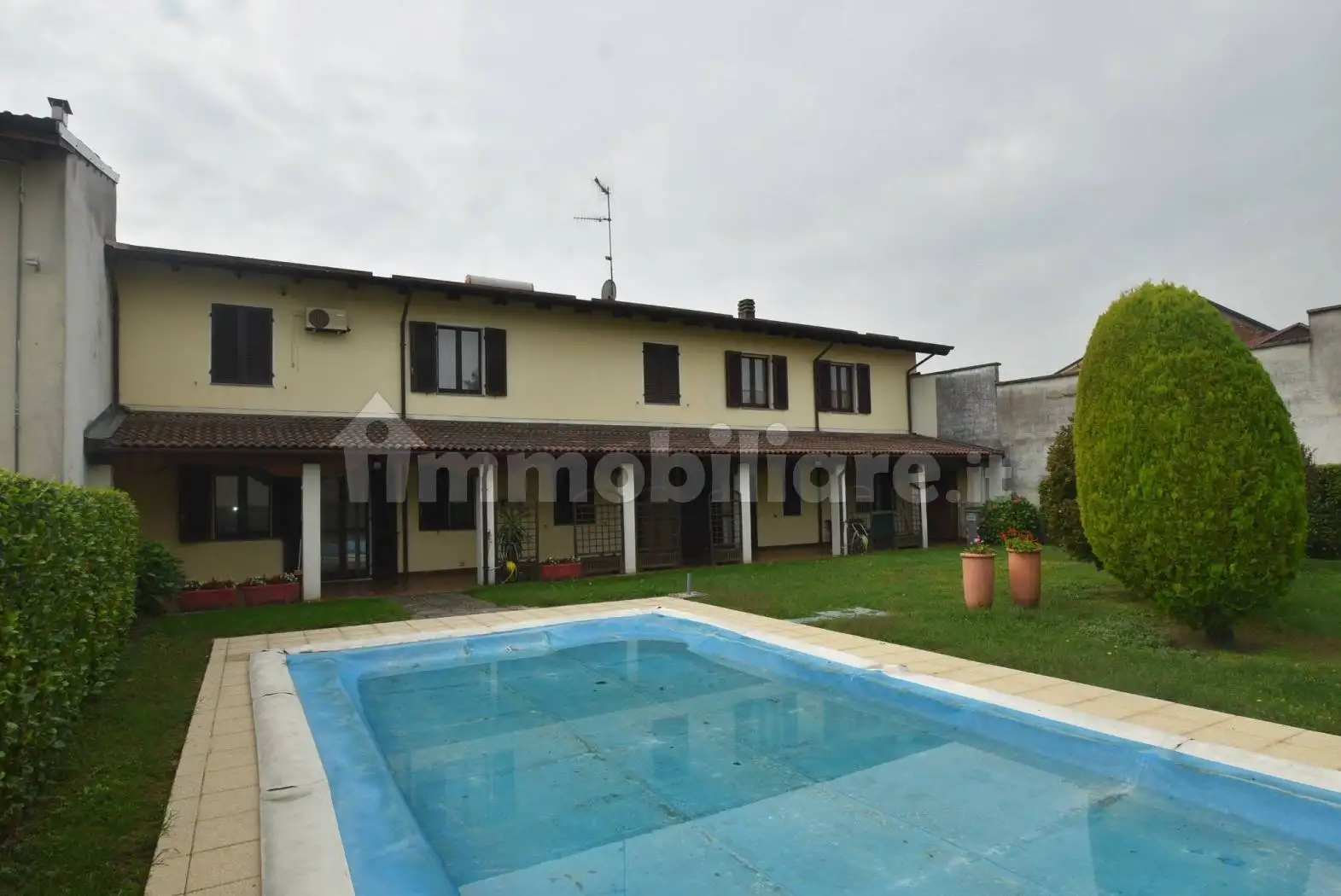 Villa in vendita a Asigliano Vercellese