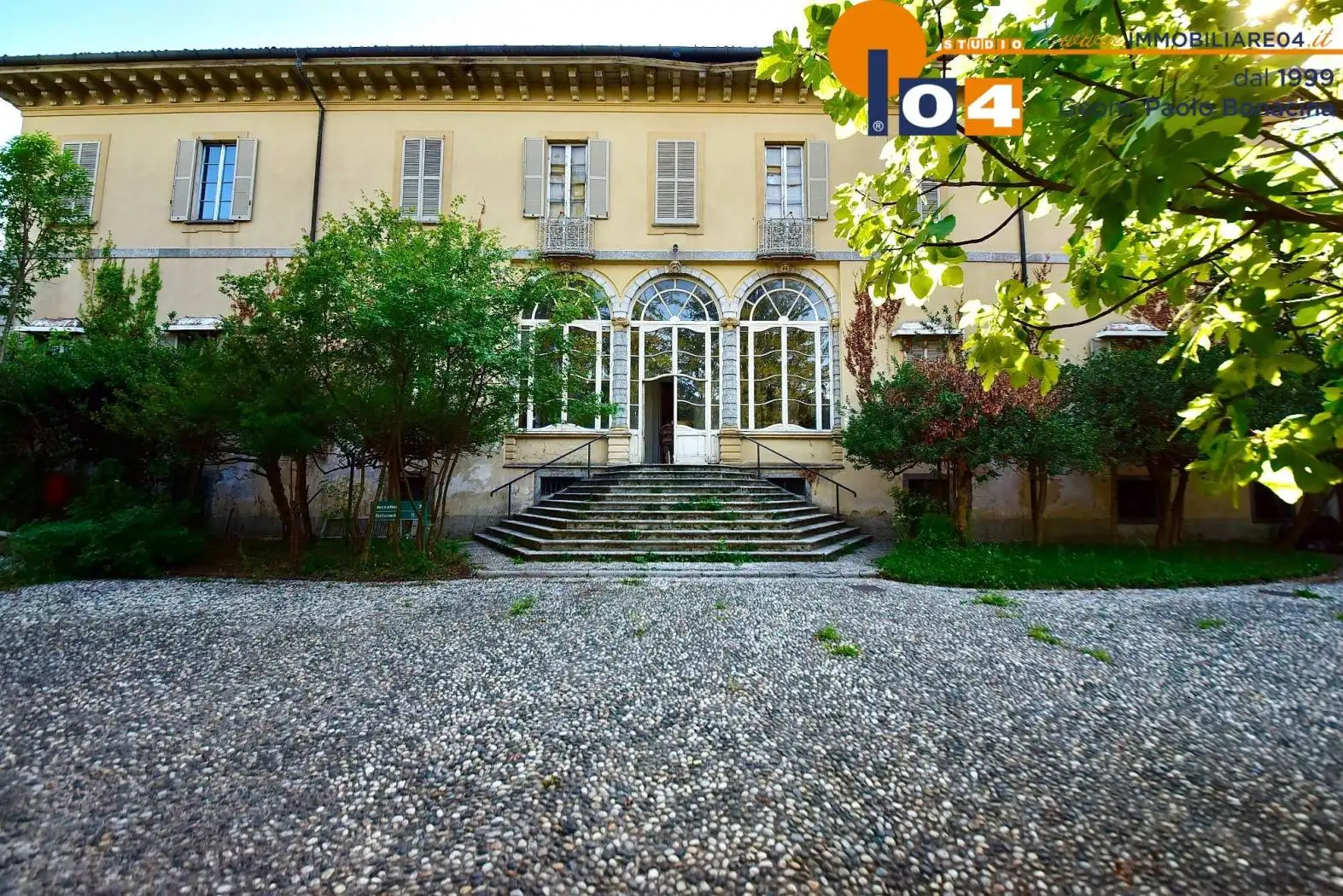 Villa in vendita a Alzate Brianza