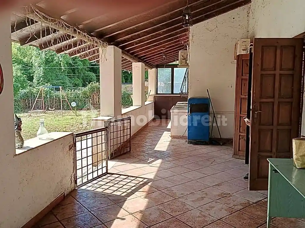 Villa in vendita a Cave