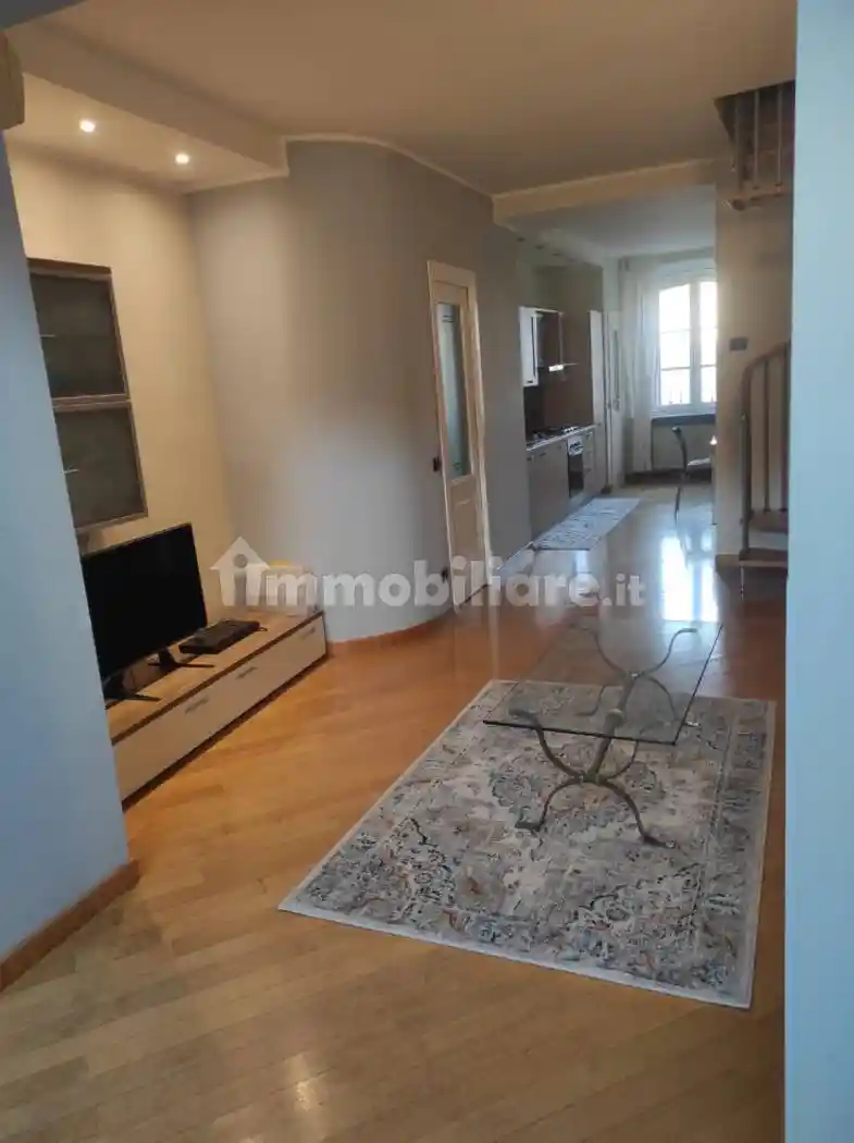 Palazzo - Edificio in affitto a Tortona