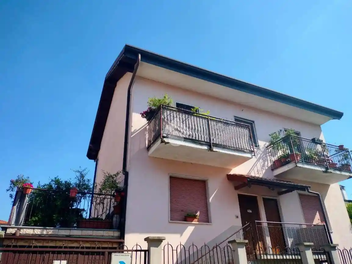 Villa in vendita a Cesano Boscone