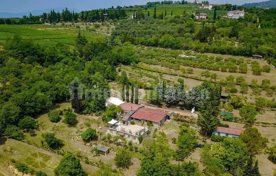 Villa in vendita a Verona