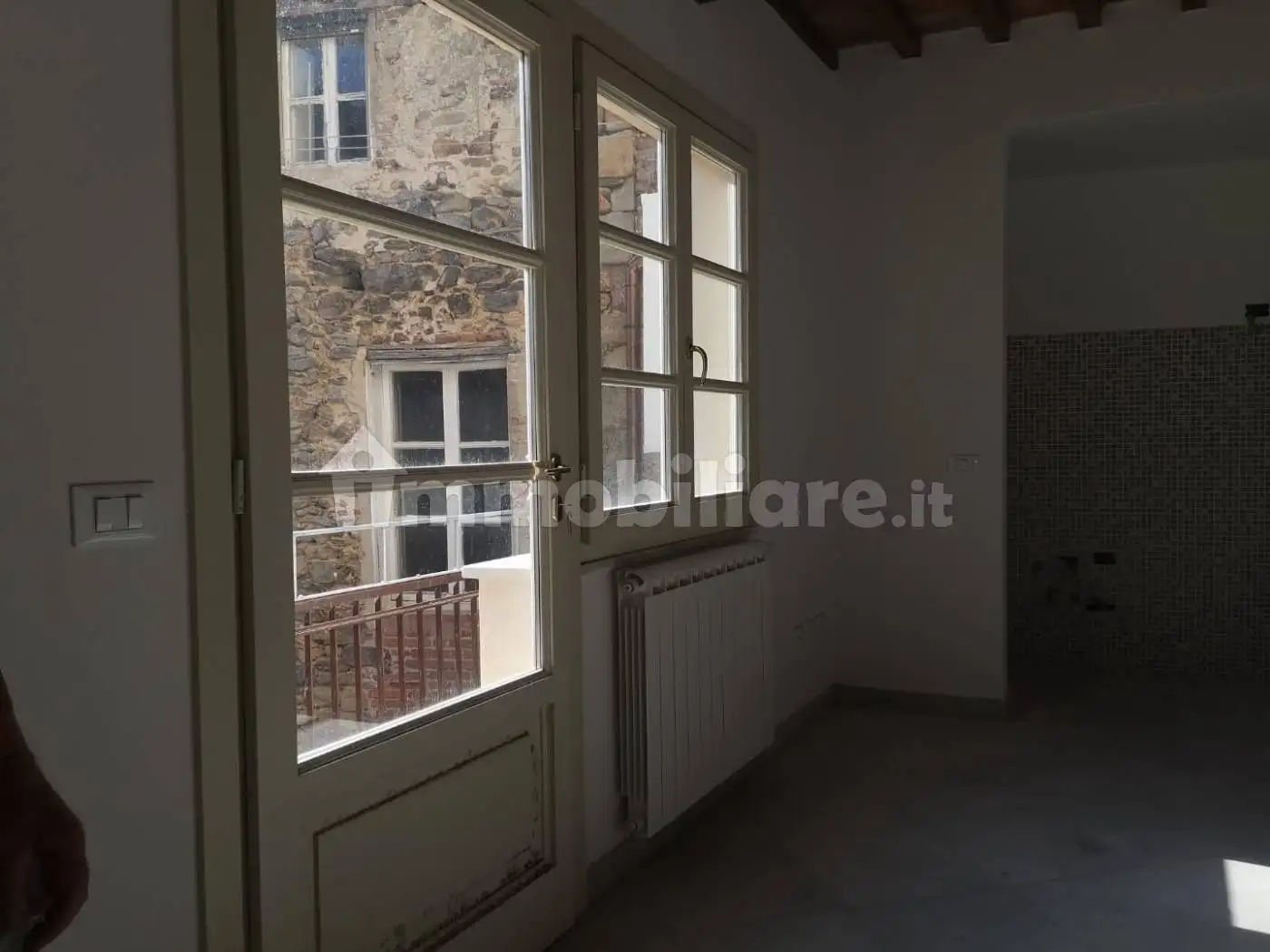 Casa indipendente in affitto a Buti