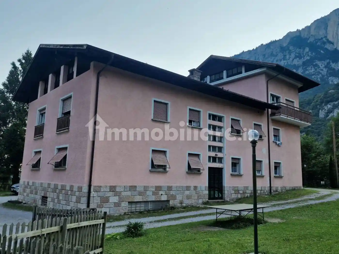 Rustico - Casale in vendita a San Lorenzo Dorsino