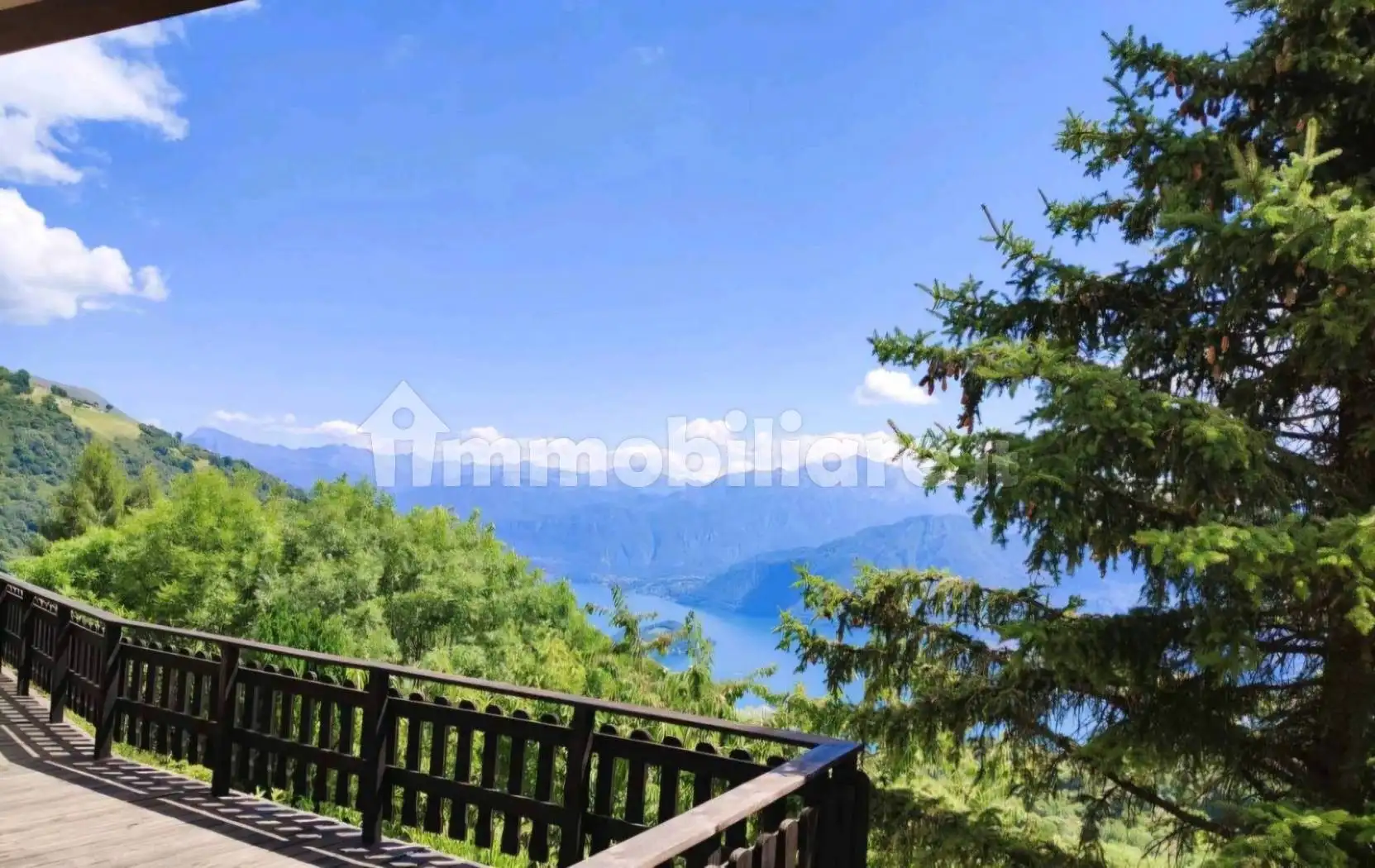 Villa in vendita a Pigra