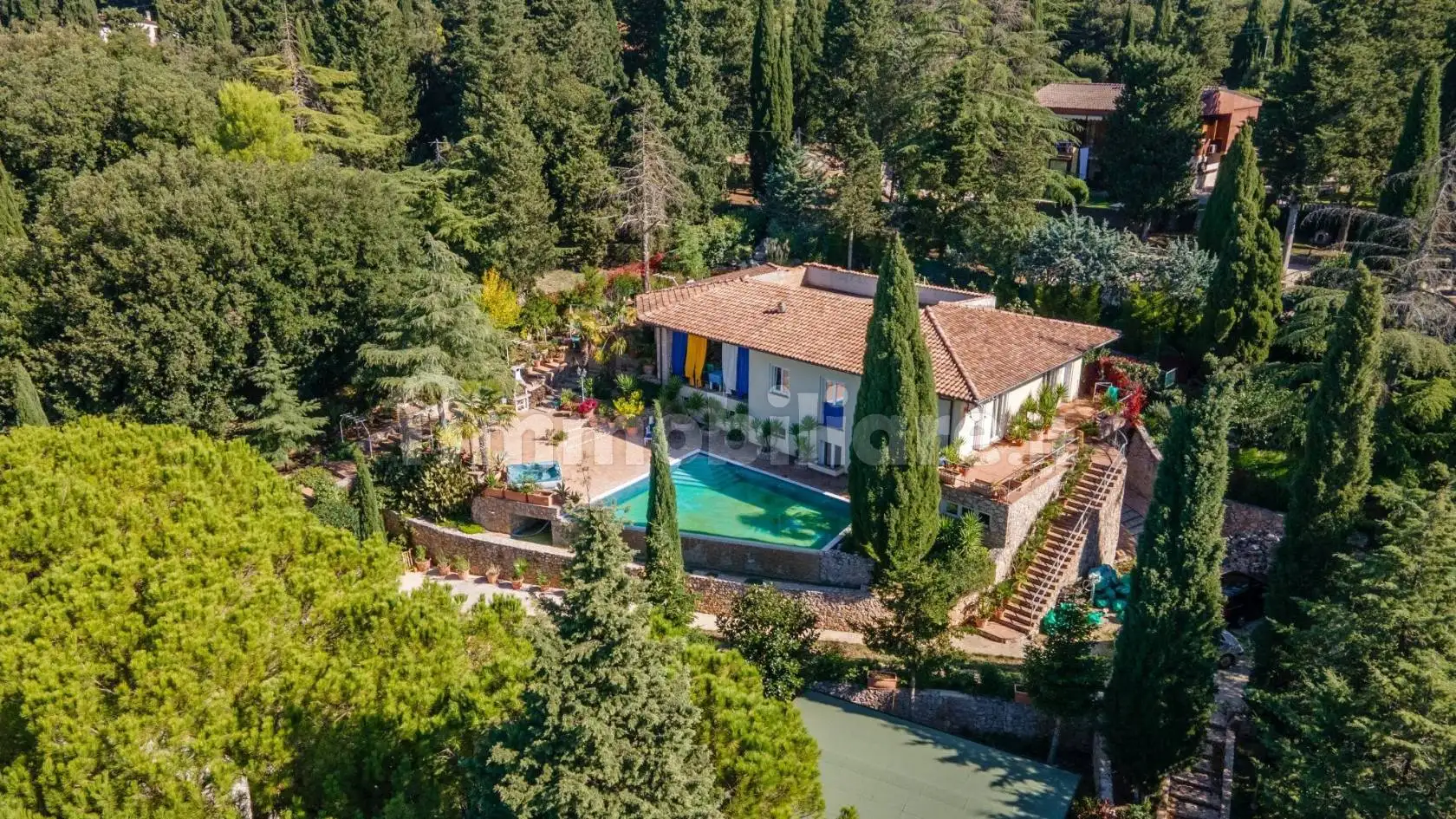 Casa indipendente in vendita a Perugia