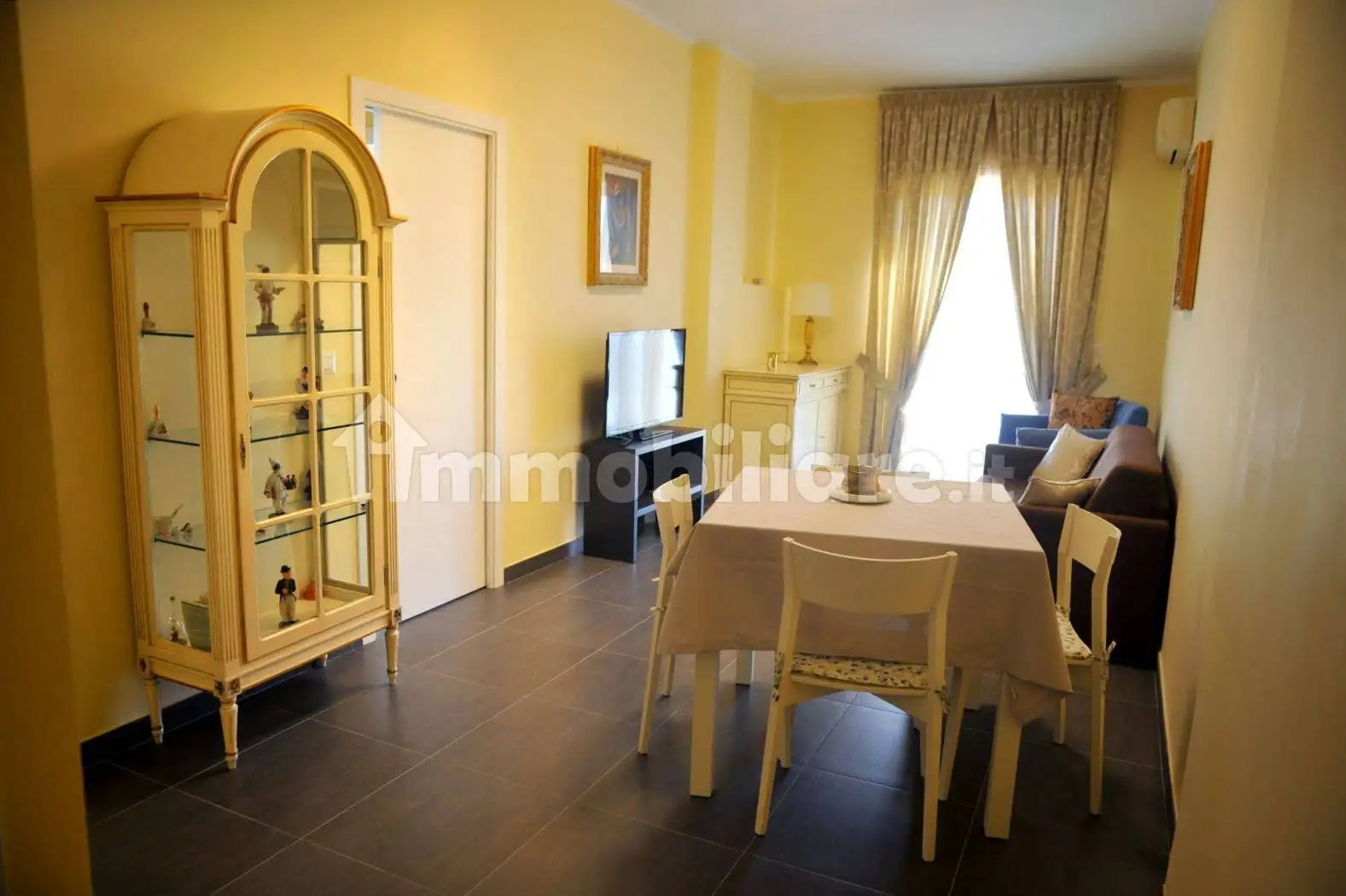 Appartamento in vendita a Napoli