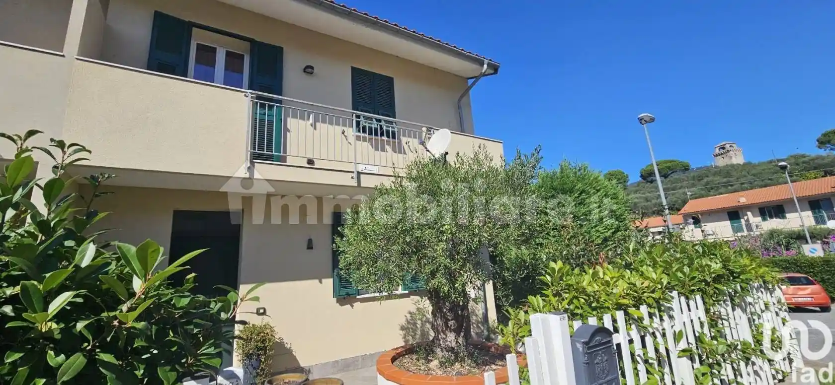 Villetta a schiera in vendita a Spotorno