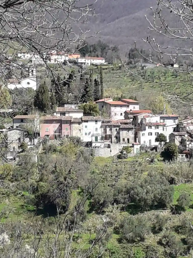 Terratetto unifamiliare 120 m², da ristrutturare, Baggio, Pistoia - foto 3