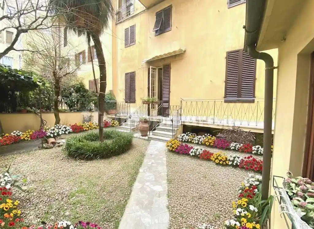 Appartamento in vendita a Firenze