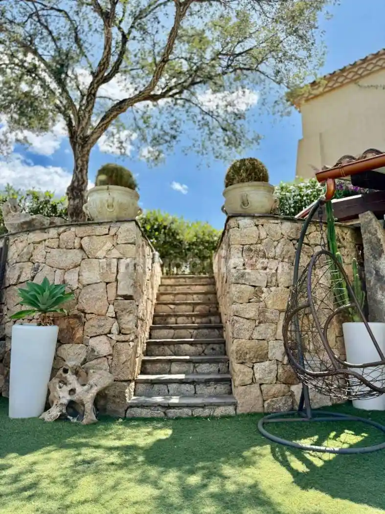 Villa in vendita a Olbia