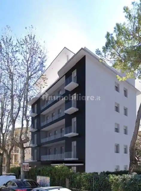 Palazzo - Edificio in vendita a Legnano