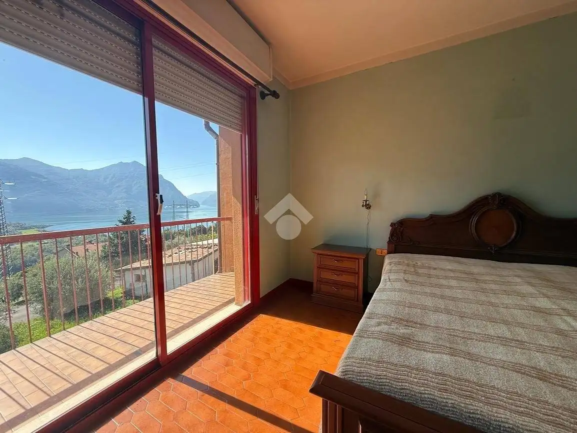 Villetta a schiera in vendita a Costa Volpino