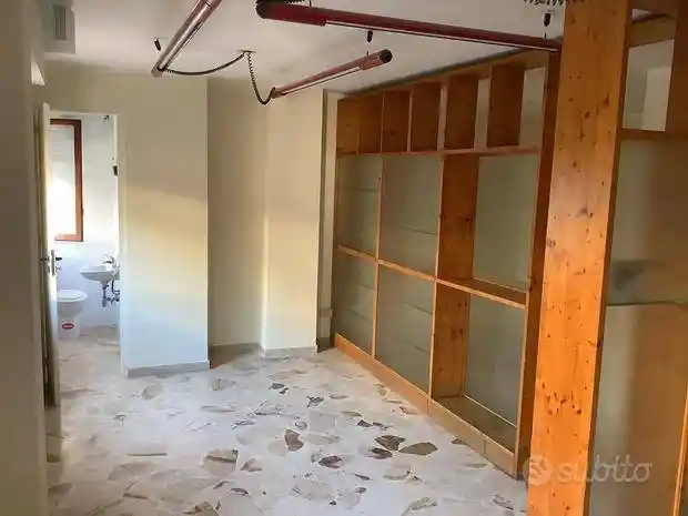 Palazzo - Edificio in affitto a Palermo