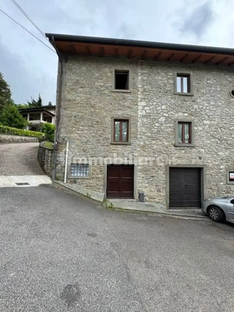 Appartamento in vendita a Chitignano