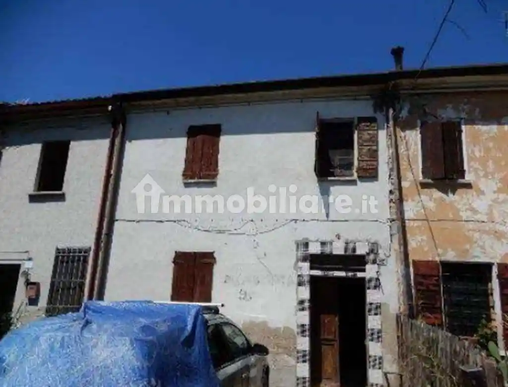 Rustico - Casale in vendita a Roncoferraro